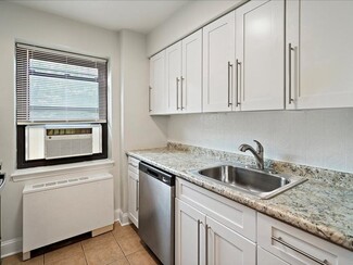 345 Prospect Ave, Hackensack, NJ 07601