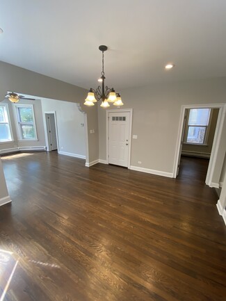 3711 N Bernard St Unit 2, Chicago, IL 60618