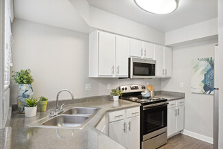 4727 E Warner Rd, Phoenix, AZ 85044