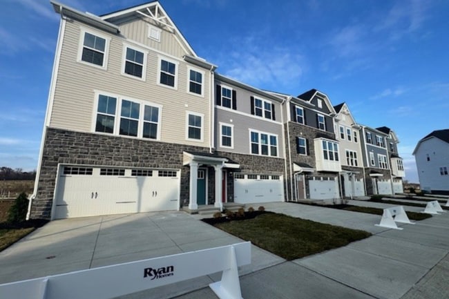 71 Allenhurst Way, Delaware, OH 43015 - photo 2