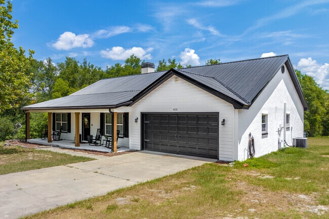 The rustic charm of modern ranch homes have become a popular option for many home buyers.
