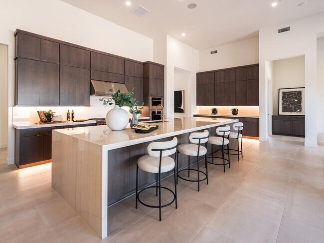 8366 E Old Paint Trail unit 36755841, Scottsdale, AZ 85266 - photo 2