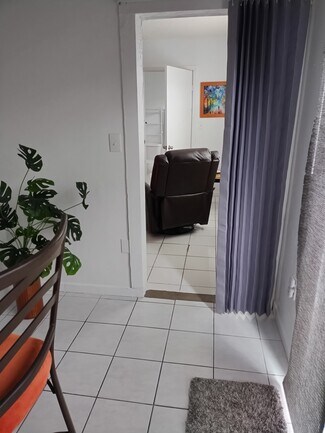 6999 W 25th Ave Unit Studio/efficiency, Hialeah, FL 33016