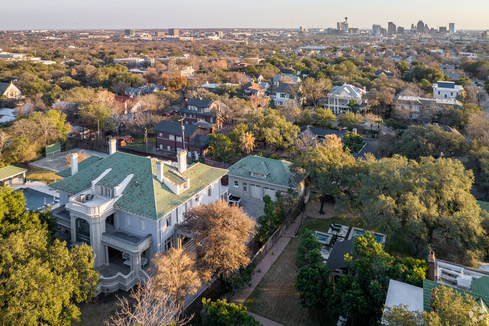 San Antonio's cheapest Monte Vista Architecture