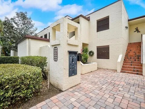 5058 Marsh Field Rd unit 8, Sarasota, FL 34235 - photo 4