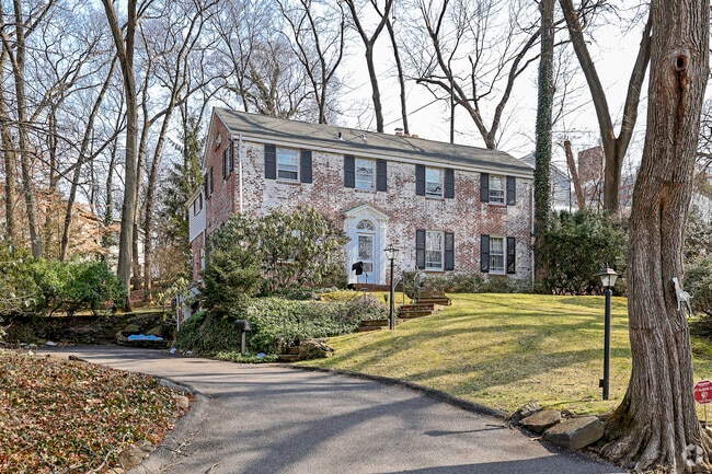 The Riverdale community has some immaculate homes that are over 100 years of age.