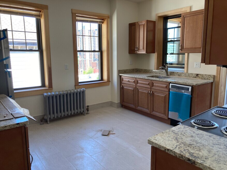 149 Hillside St unit 3, Boston, MA 02120 - photo 1