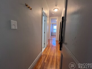 376 Riverway Unit 11, Boston, MA 02115