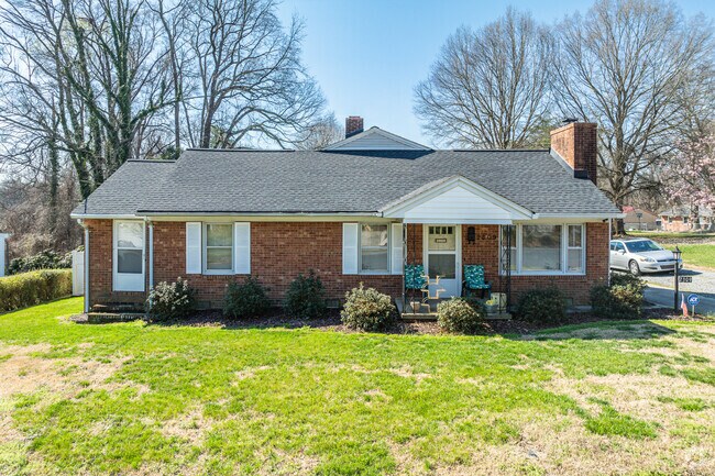 Brick ranch-style homes provide spacious lots in Rainbow-Meadowood.