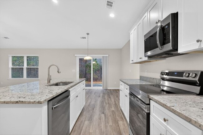 245 Cromer St, Savannah, GA 31407 - photo 2