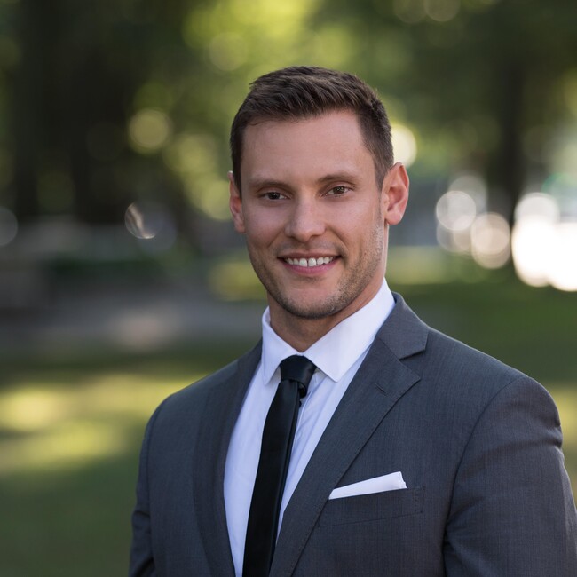 Agent Photo