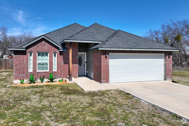 Custom homes of all sizes and styles are popping up in Mineral Wells.