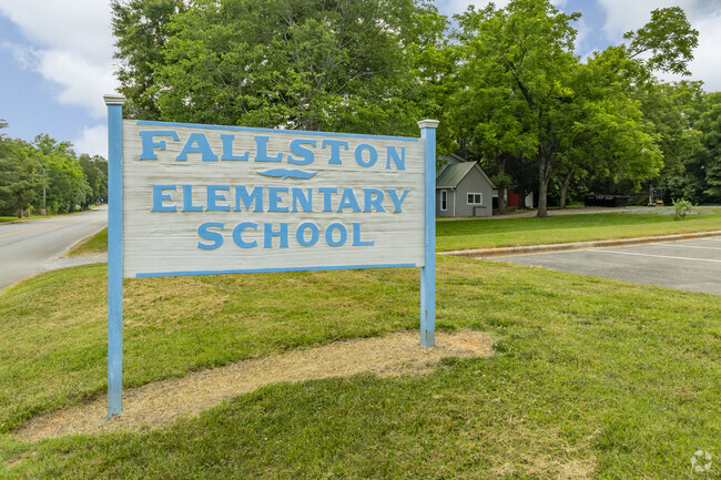 Fallston Elementary School is part of the Cleveland County School District.
