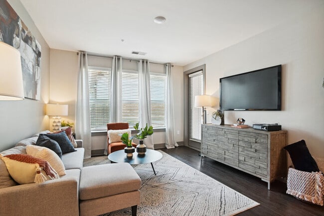 Thrive at University City, Charlotte, NC 28213 - photo 7