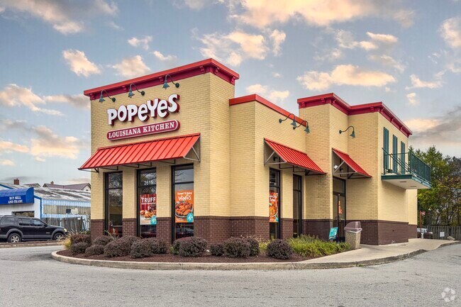 Popeyes serves up fried chicken to hungry residents of La Rez.