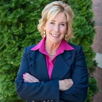Laura MacDonald