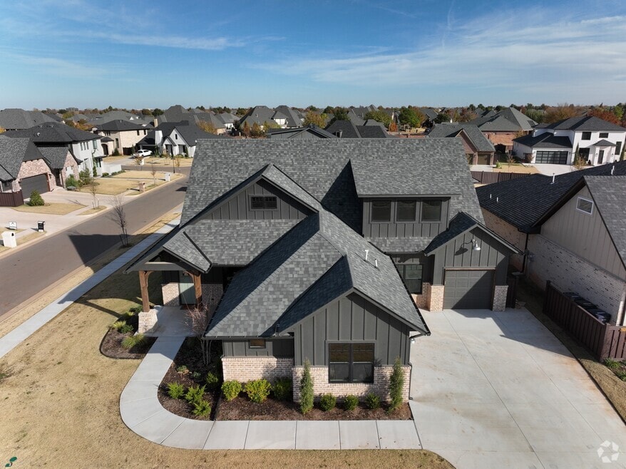 12812 Cobblestone Curve Rd, Oklahoma City, OK 73142 - photo 2