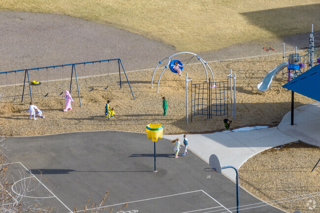 Lawrence Elementary School enrolls 64% economically disadvantaged students.