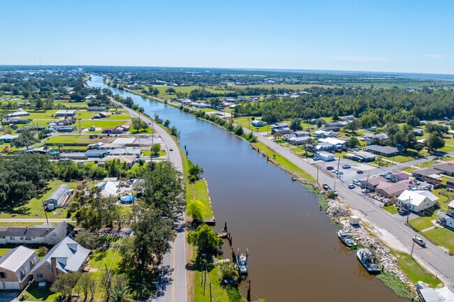 Cut Off is centered around the Bayou Lafourche, which runs all the way to the Gulf.
