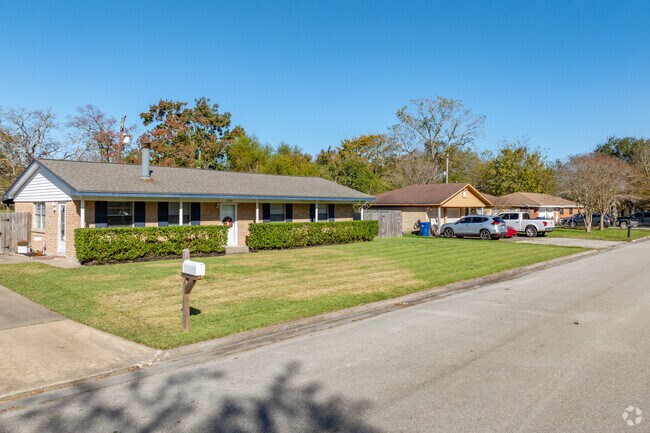 Texas City has something for every taste rom ranch style ramblers to bayside bungalows.