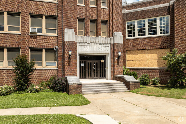 Dunbar Magnet School is a public 6th through 8th grade school.