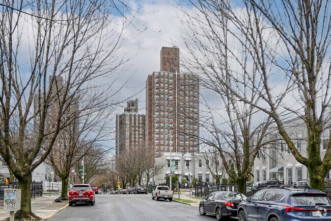 The West Farms community is also home to some high rise gated community apartment complexes.