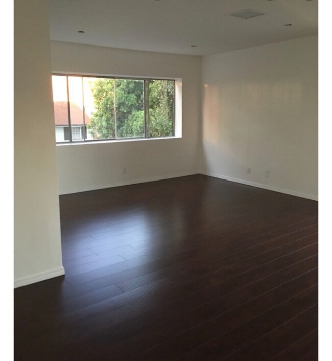 5711 Carlton Way, Los Angeles, CA 90028 - photo 3