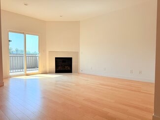 1878 N Alvarado St, Los Angeles, CA 90026