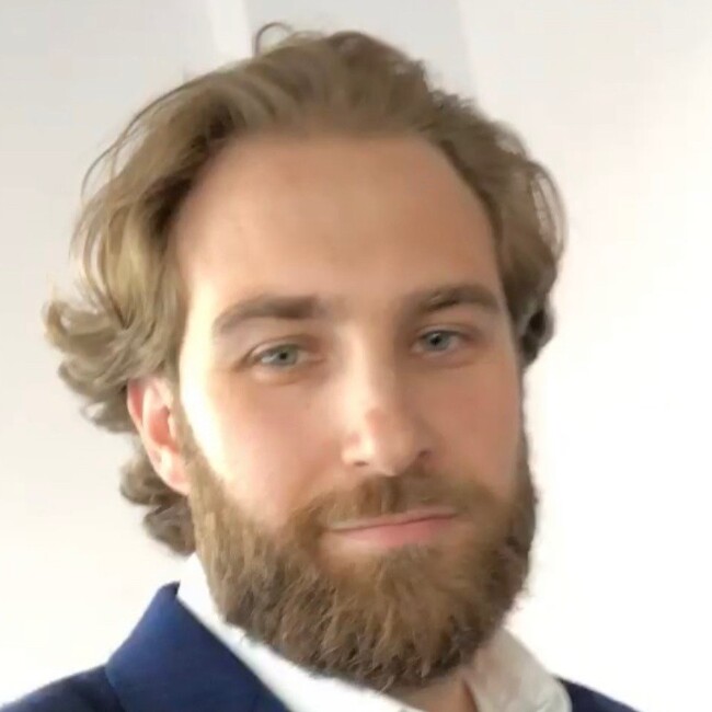 Agent Photo