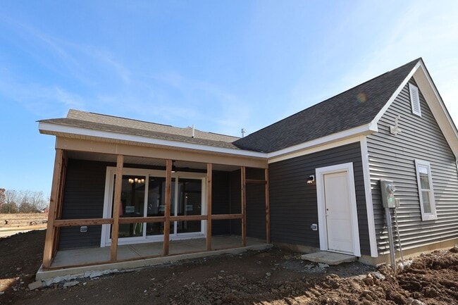 4547 Corsican Loop E, Hilliard, OH 43026 - photo 2