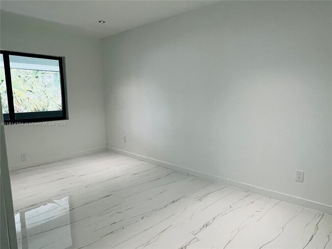 1155 102nd St unit 9, Bay Harbor Islands, FL 33154 - photo 5