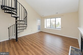 5415 Aberdeen Dr, Mount Laurel, NJ 08054