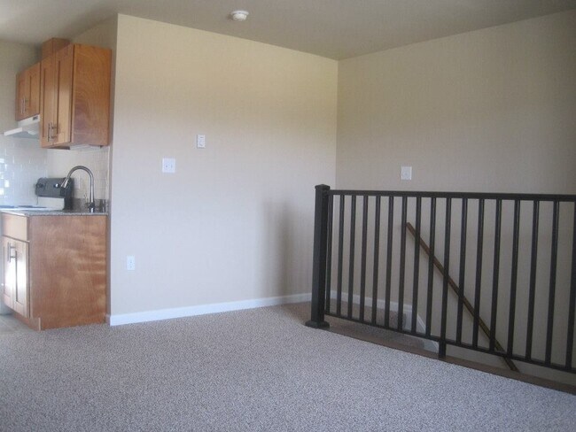 2nd Fl Living