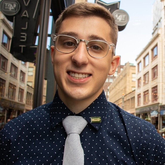 Agent Photo