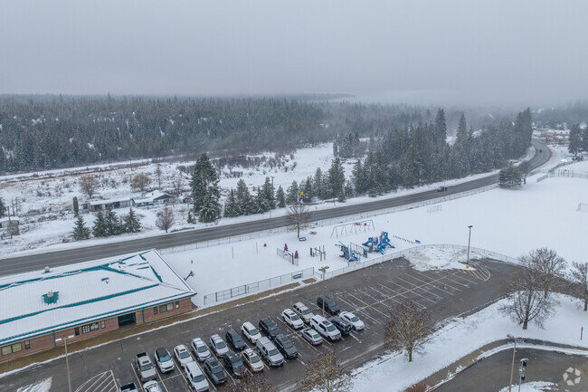 Stratton Elementary has a small parking lot for staff and visitors.