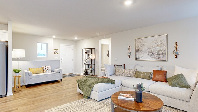 17043 Craig St, Bennington, NE 68007 - photo 3