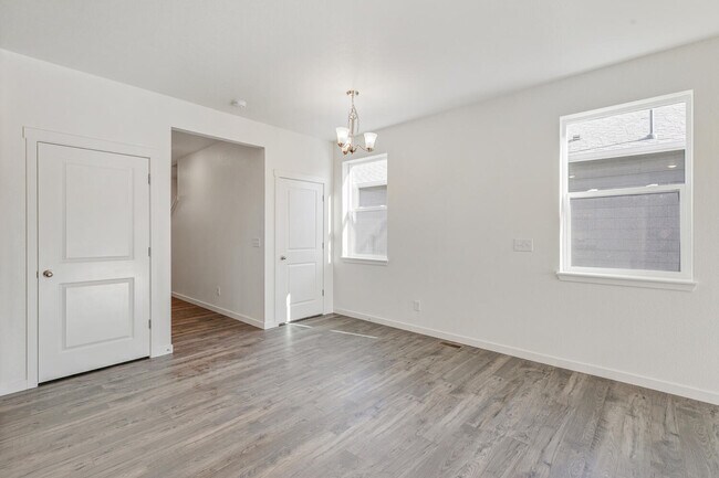 95 N Vandriver Place unit 36210324, Aurora, CO 80018 - photo 7
