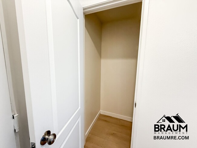 7323 Winnetka Ave unit 112, Winnetka, CA 91306 - photo 4