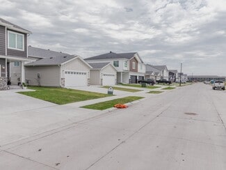 1704 Tobi, Grand Forks, ND 58201