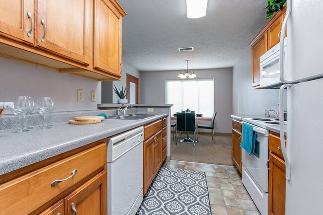 Hunters Ridge, Junction City, KS 66441 - photo 3