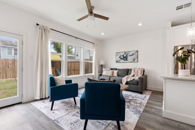 4508 Noble St unit ID1322511P, Houston, TX 77020 - photo 4