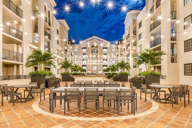 Gables Grand Plaza Apartments, Coral Gables, FL 33134 - photo 4