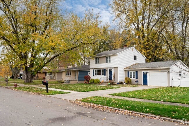 Irvington Creekside is a small residential neighborhood across from Ellicott Creek Park.