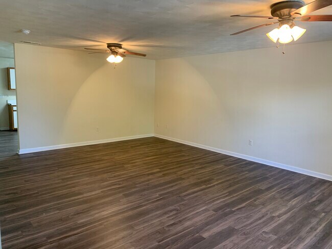 415 Laurence Ln, Blacksburg, VA 24060 - photo 3