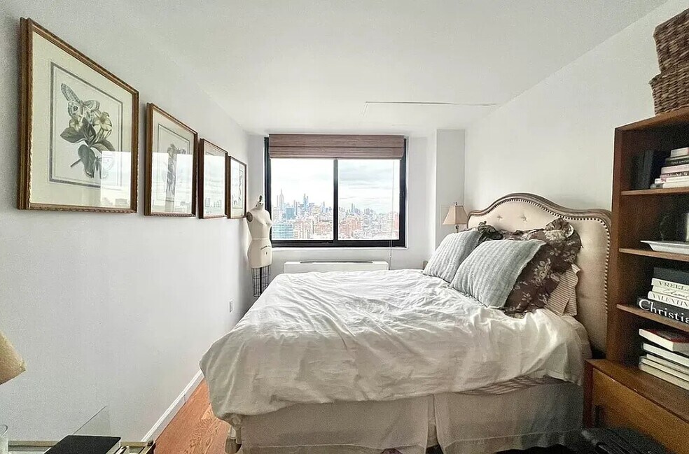 376 Broadway unit 16M, New York, NY 10013 - photo 1