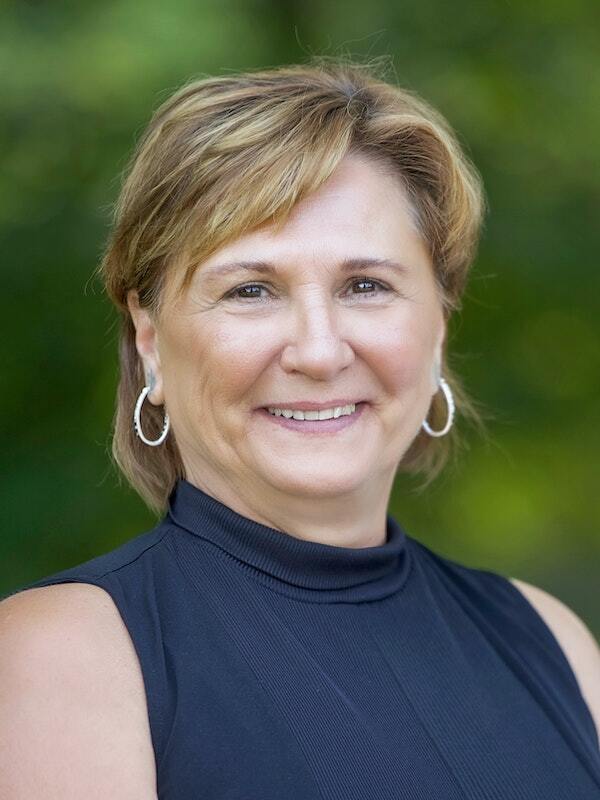 Lois Flynn
