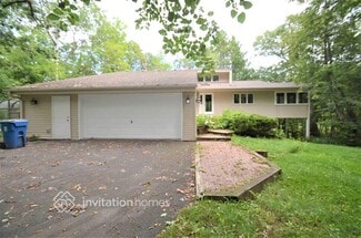 1937 Oakland Rd, Hopkins, MN 55305