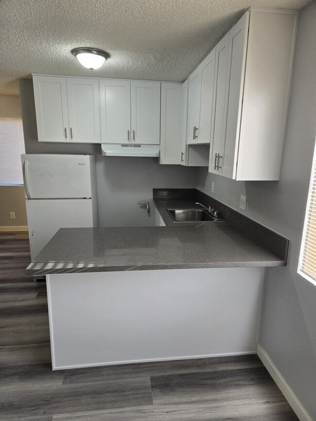 1107 W Pacific Coast Hwy Unit 5, Wilmington, CA 90744