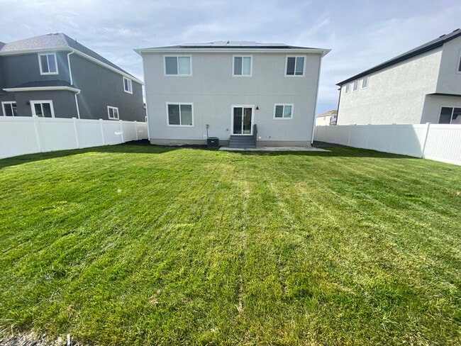 3718 N Browning St, Eagle Mountain, UT 84005 - photo 2