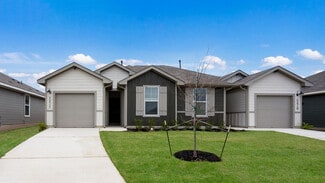 582A Arnold Loop, Uhland, TX 78640